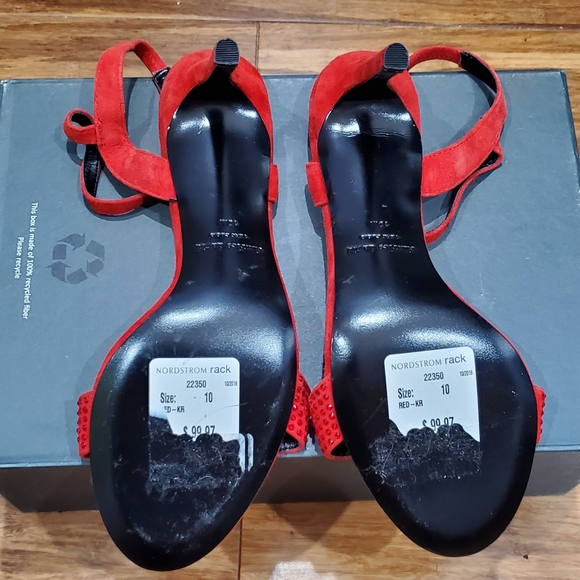 RED Charles David Dress shoe for sale. - Picture 4 of 4